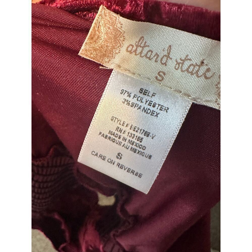 Altar’d State Crushed Velvet Long Sleeve Burgundy Crop top - Picture 4 of 4